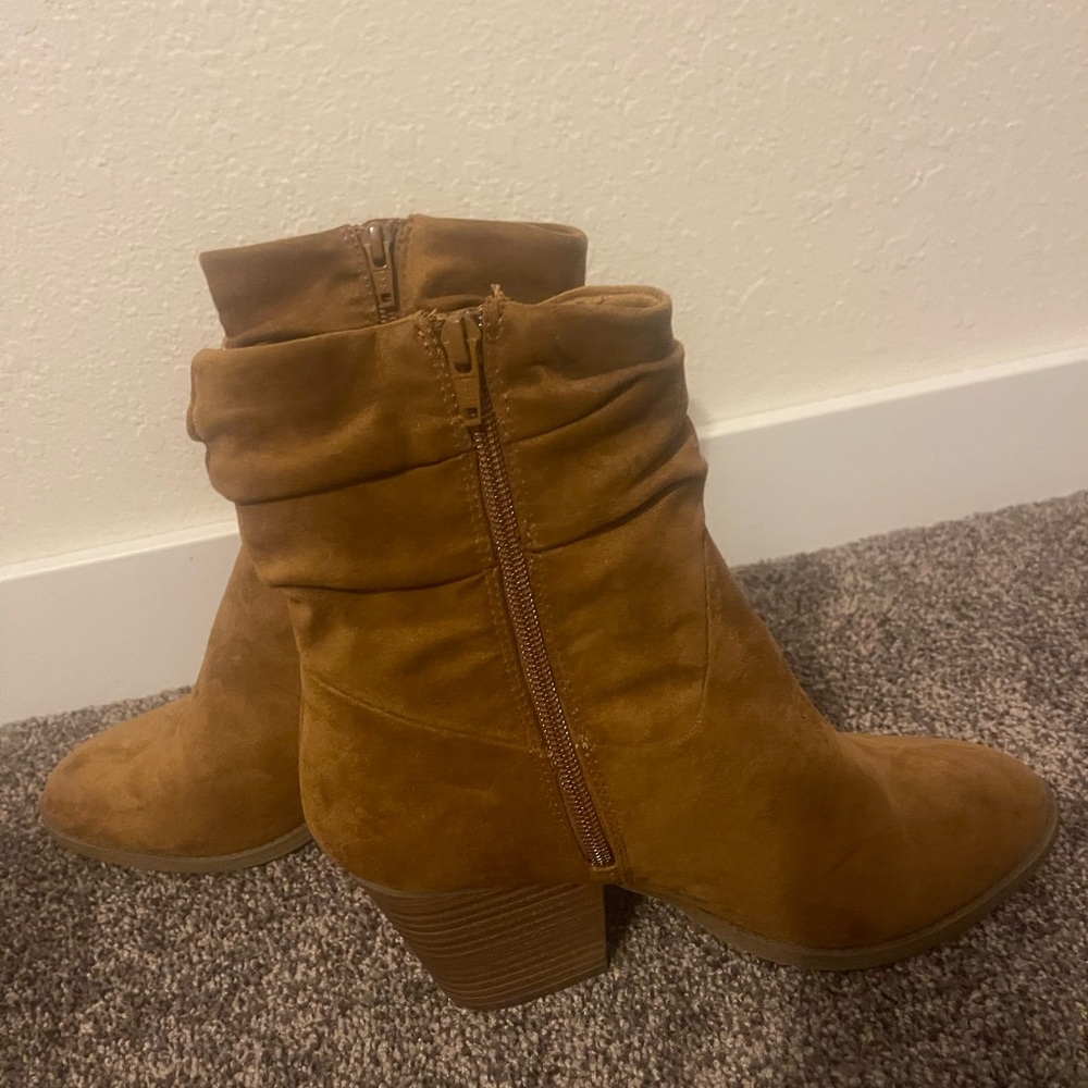 Dark camel suede boot